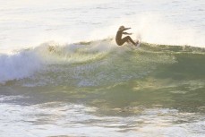 Keo Morrison makes the most of a dawn session at St Clair, Dunedin, New Zealand.
Credit: www.boxoflight.com/Derek Morrison