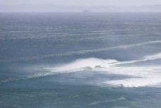 High winds buffet the waves at Tomahawk Beach Beach, Dunedin, New Zealand.
Credit: www.boxoflight.com/Derek Morrison