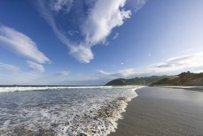 Waves during a fun session at Middles Beach, Dunedin, New Zealand.
Credit: Derek Morrison