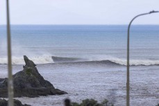 Lineup during the Cyclone Hale swell at Mangawhai, Northland, New Zealand.Credit: Derek Morrison