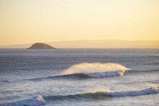 Summer evening session at Blackhead, Dunedin, New Zealand.
Credit: Derek Morrison