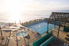 Spring morning at the Hot Salt Water Pool St Clair, Dunedin, New Zealand.
Photo: Derek Morrison