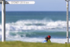 Morning chit chat at St Clair, Dunedin, New Zealand.
Photo: Derek Morrison