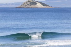 Empty wave at Blackhead, Dunedin, New Zealand.