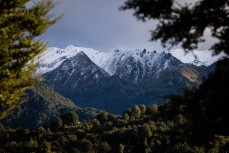 Snow dusted peaks near Queenstown, New Zealand. Photo: Derek Morrison
